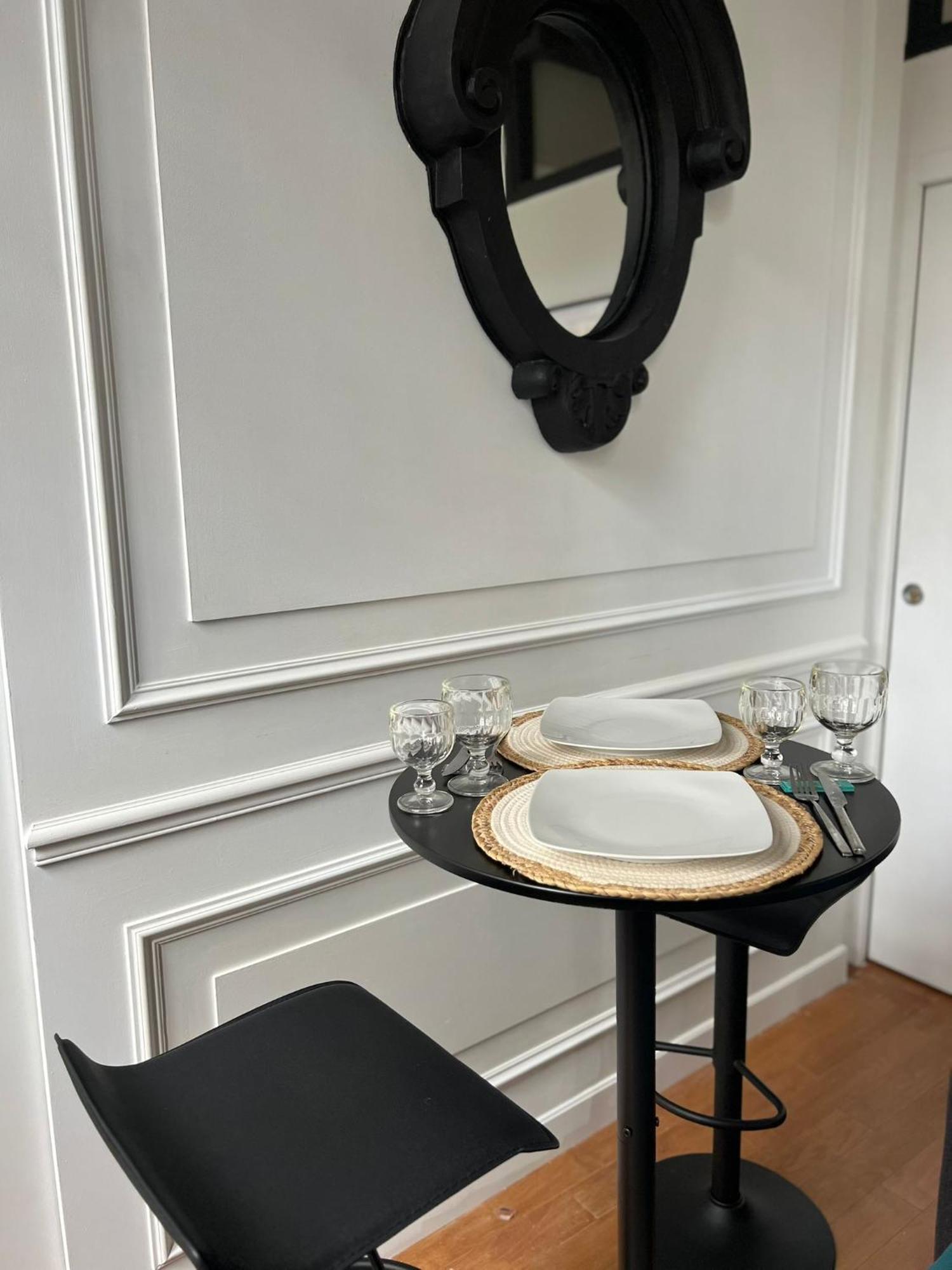 Un Studio Cosy Au Coeur De Paris 17 Batignolles , Monceau Exterior foto